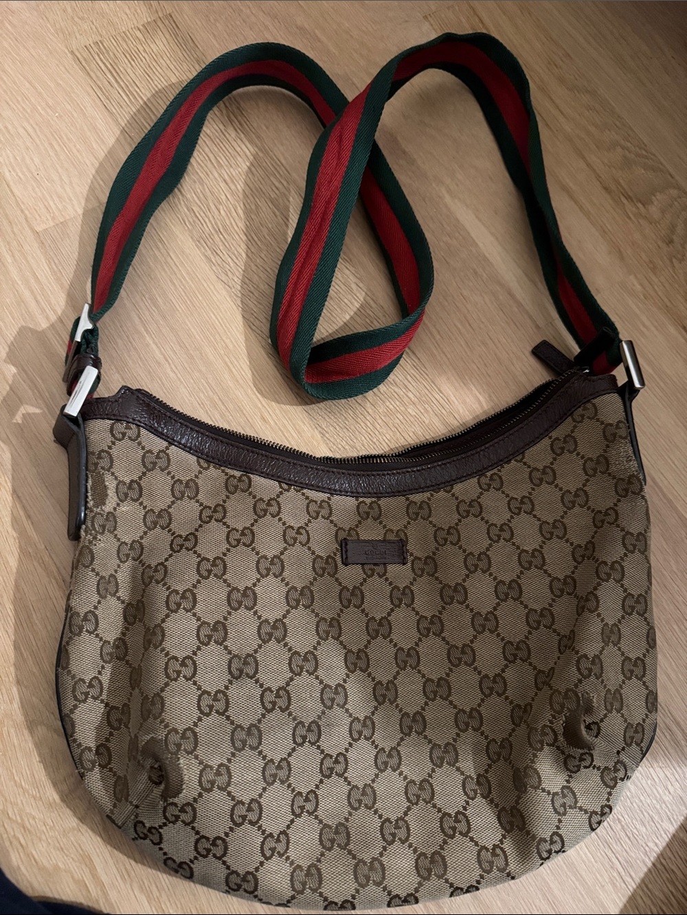 Vintage Gucci Brown GG Logo Crossbody Bag Red Green Strap - Picture 1 of 16